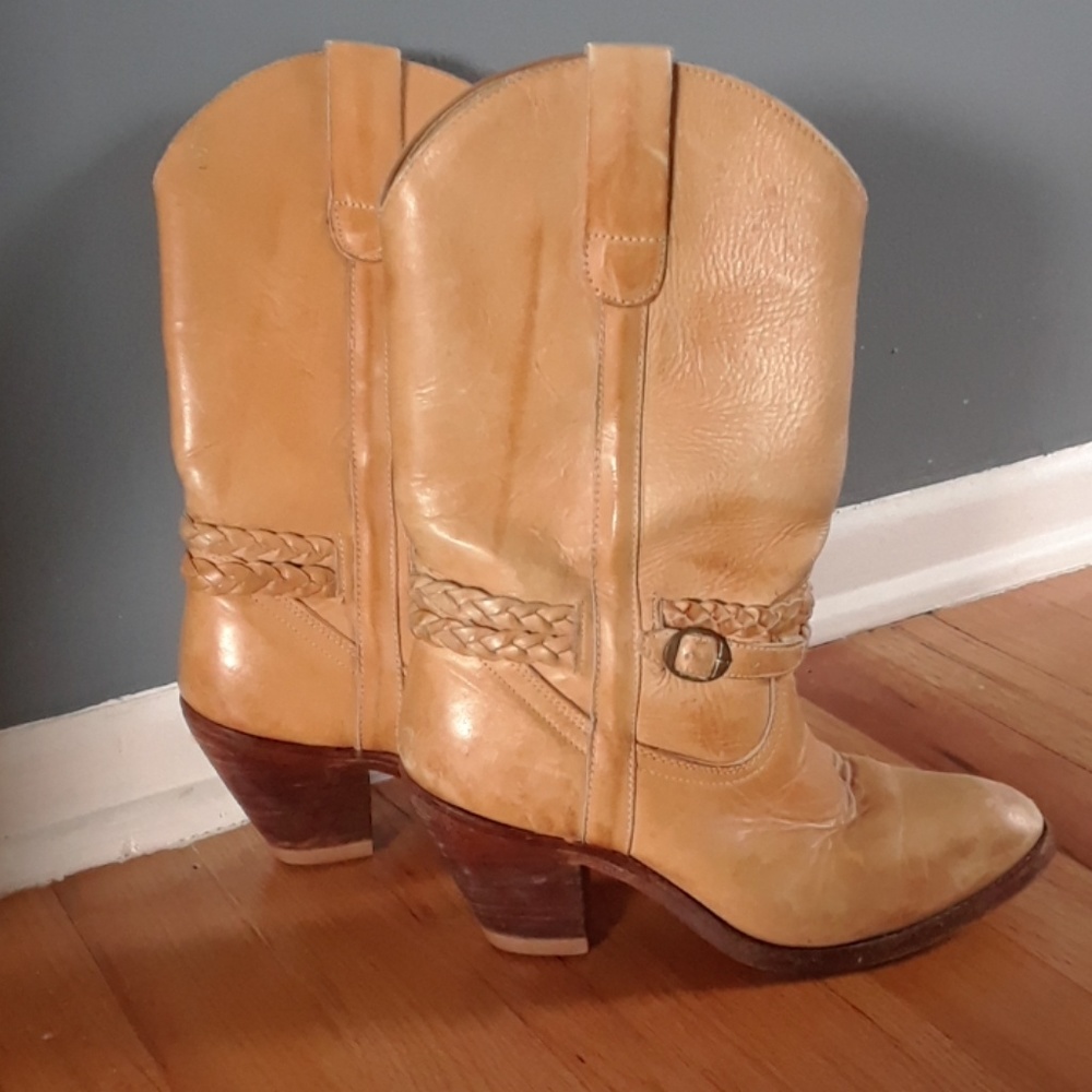 Cowgirl Boots, Town and Country, size 6.5